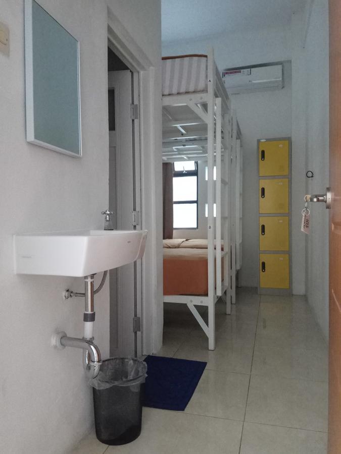 Setia Backpacker Hostel Джокякарта Стая снимка